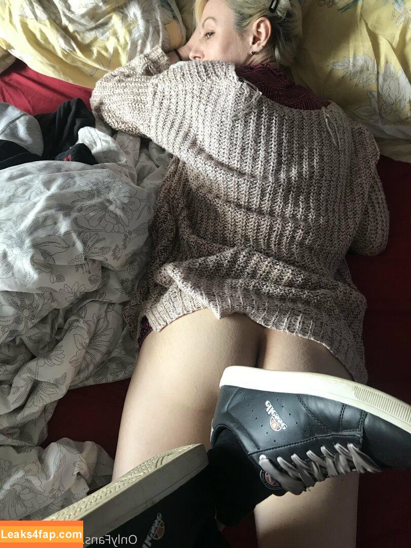 lisa69xxx / lisasixtynine leaked photo photo #0020