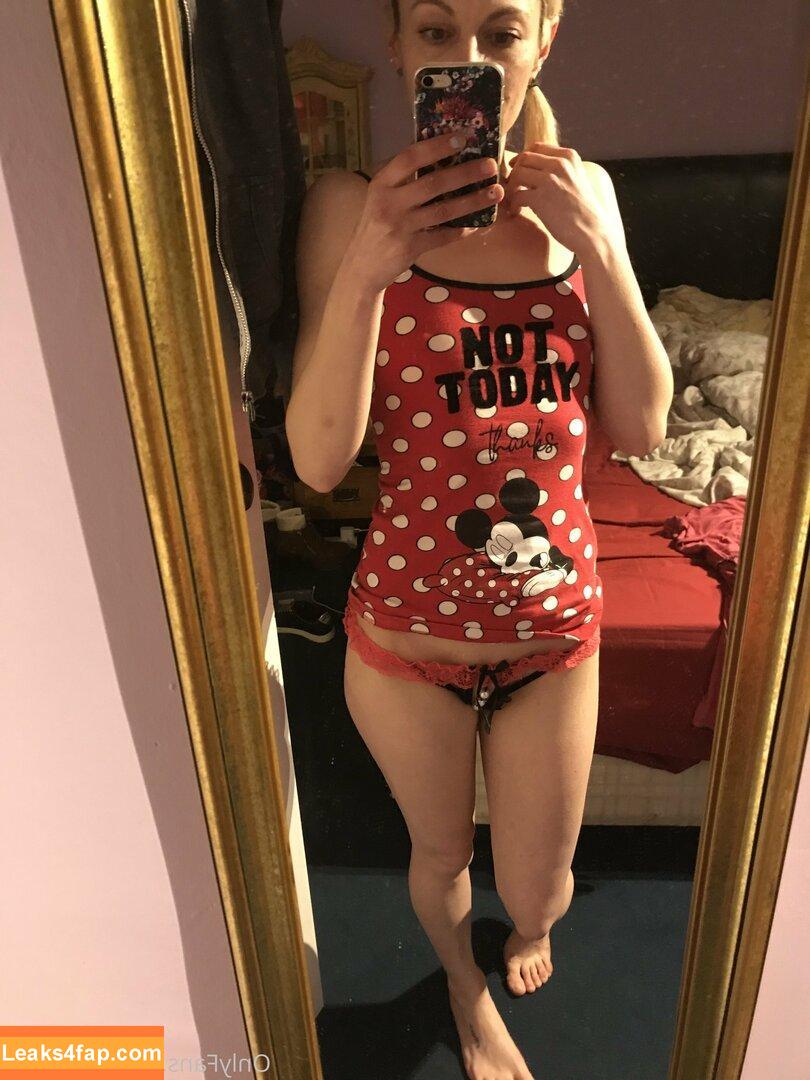 lisa69xxx / lisasixtynine leaked photo photo #0029