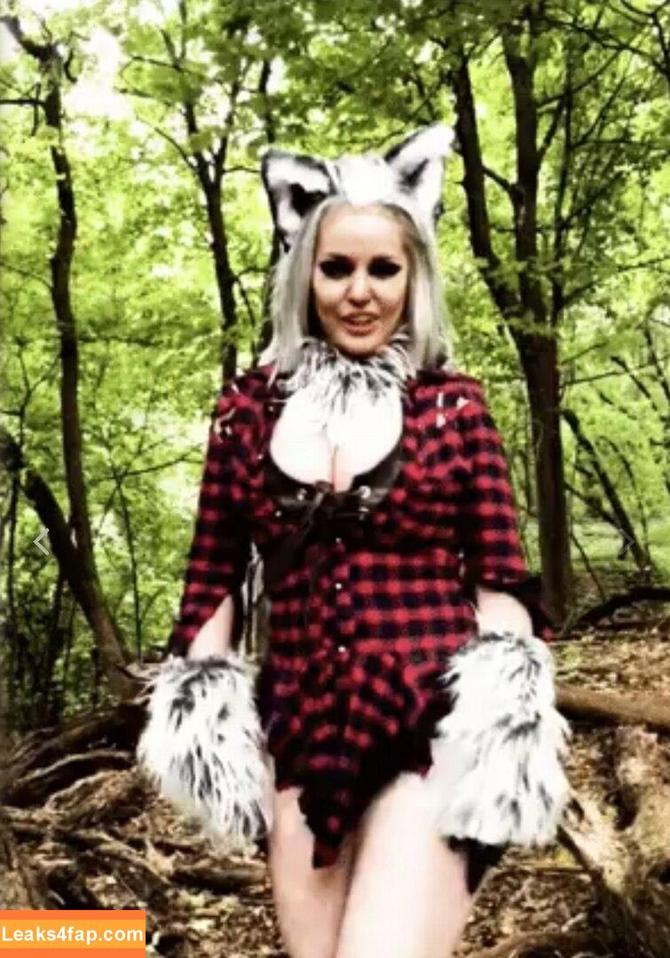 Lisalouwho / LisaLouPatreon / lisalouwhoxoxo leaked photo photo #0138