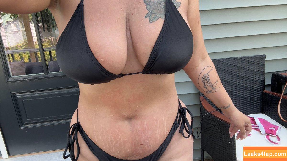 literallymackayla /  leaked photo photo #0002