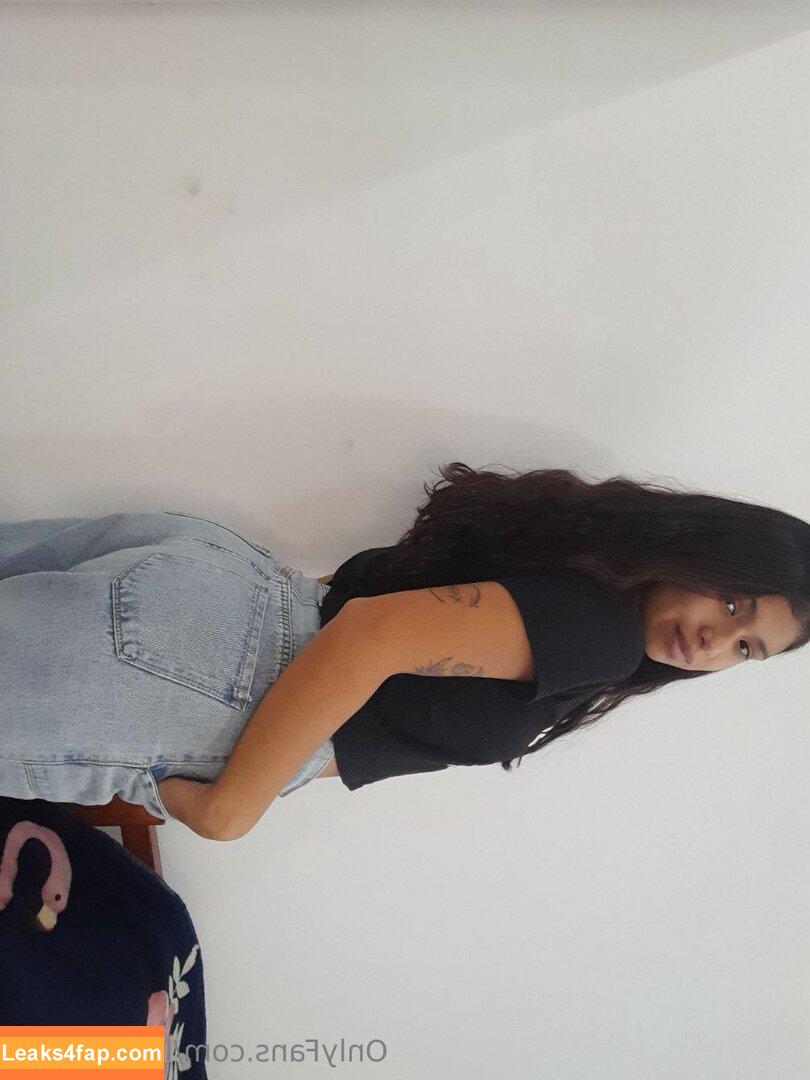 little_angie /  leaked photo photo #0016