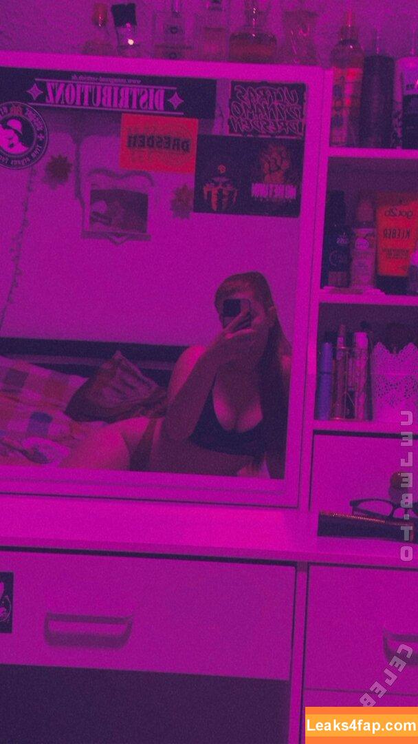 Little_devil666 / little_devil218 / xxdarkangelx02 leaked photo photo #0006