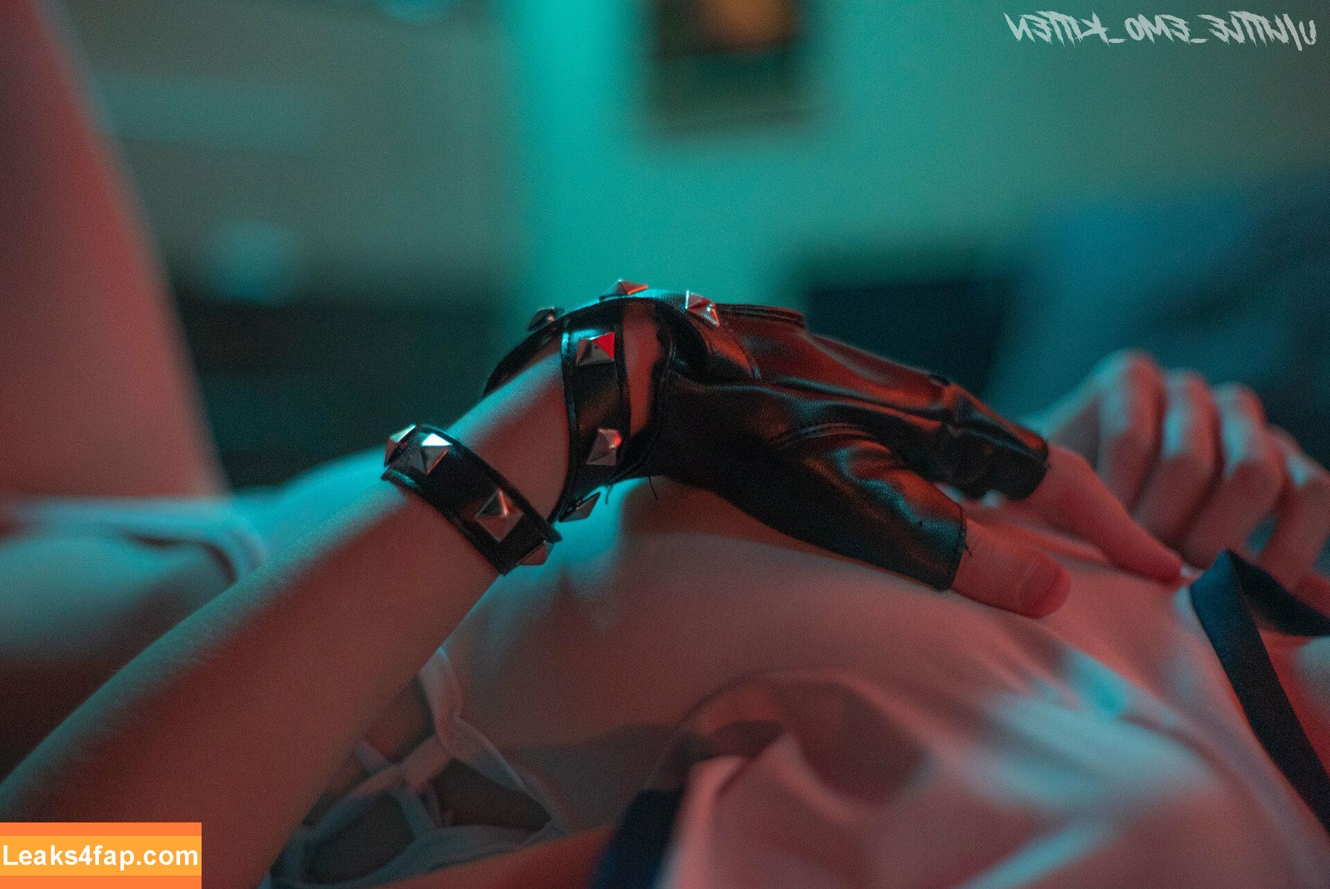 Little_emo_kitten / daddys-emo-girl / daddys_emo_girl / justemokitten leaked photo photo #0108