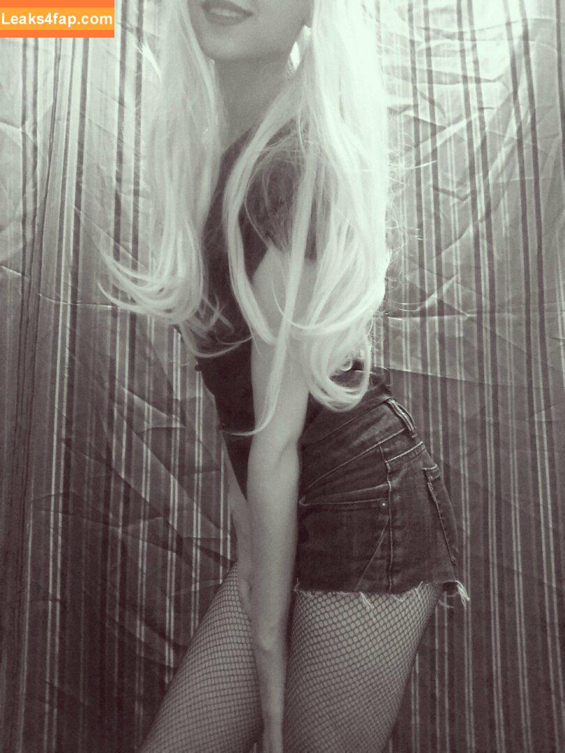 Little_emo_kitten / daddys-emo-girl / daddys_emo_girl / justemokitten leaked photo photo #0118