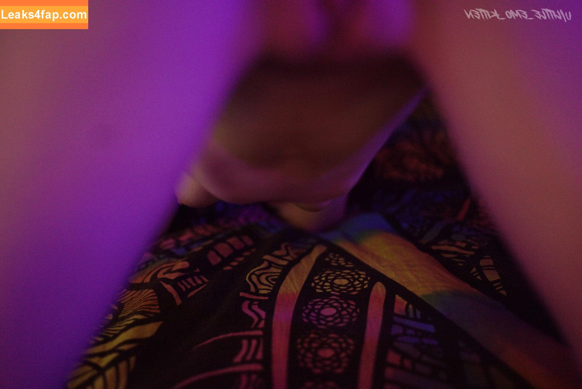 Little_emo_kitten / daddys-emo-girl / daddys_emo_girl / justemokitten leaked photo photo #0136