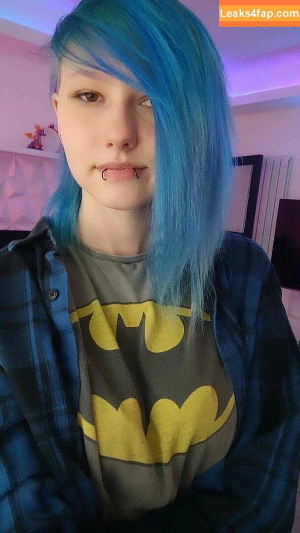 Little_emo_kitten / daddys_emo_girl leaked photo photo #1113