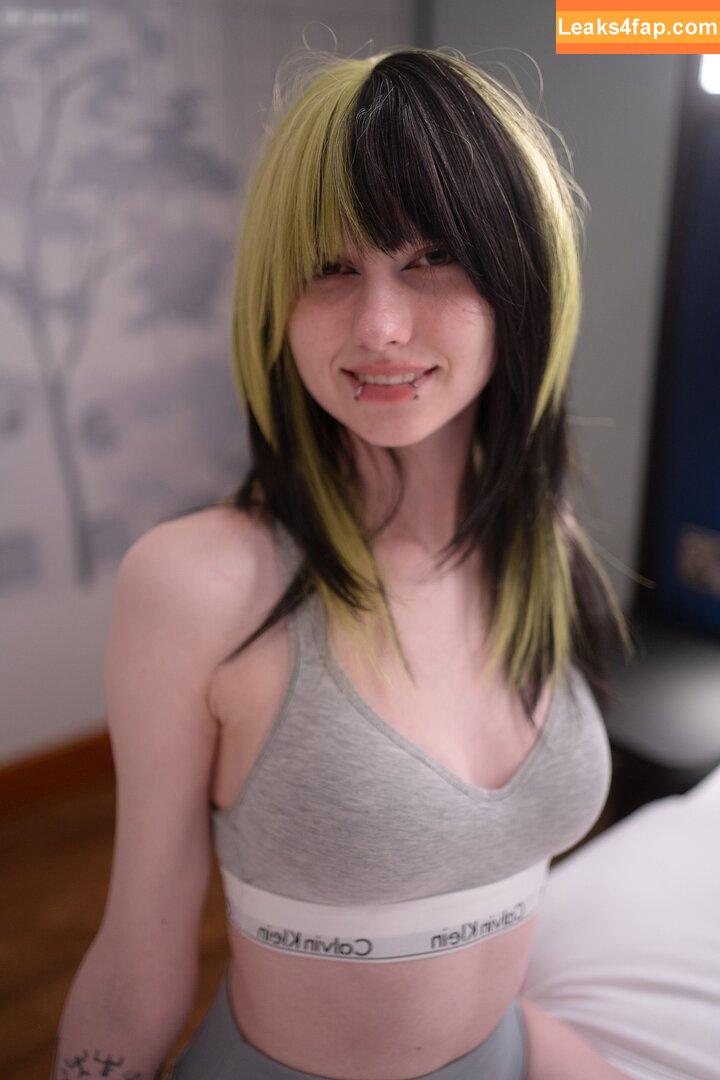 Little_emo_kitten / daddys_emo_girl leaked photo photo #2256