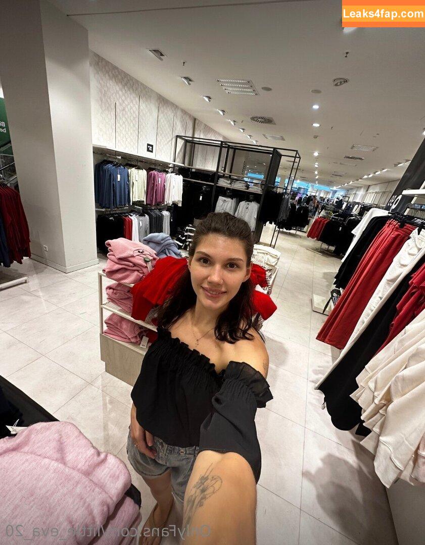 little_eva_21 /  leaked photo photo #0009