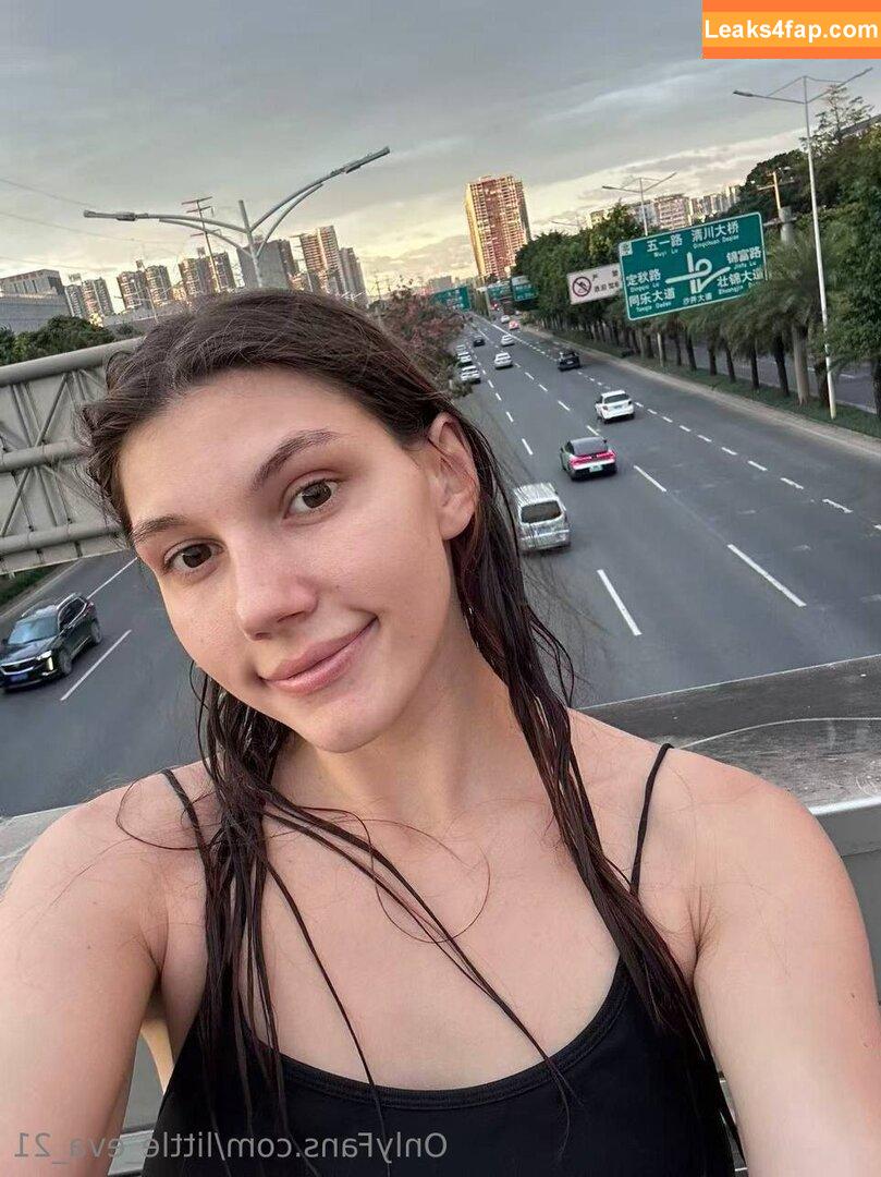 little_eva_21 /  leaked photo photo #0027