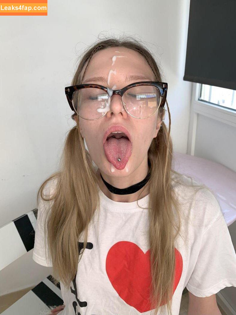 little_harley / little_harley__quinn / sweet_molly leaked photo photo #0023