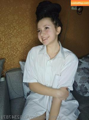 little_ksyusha photo #0007