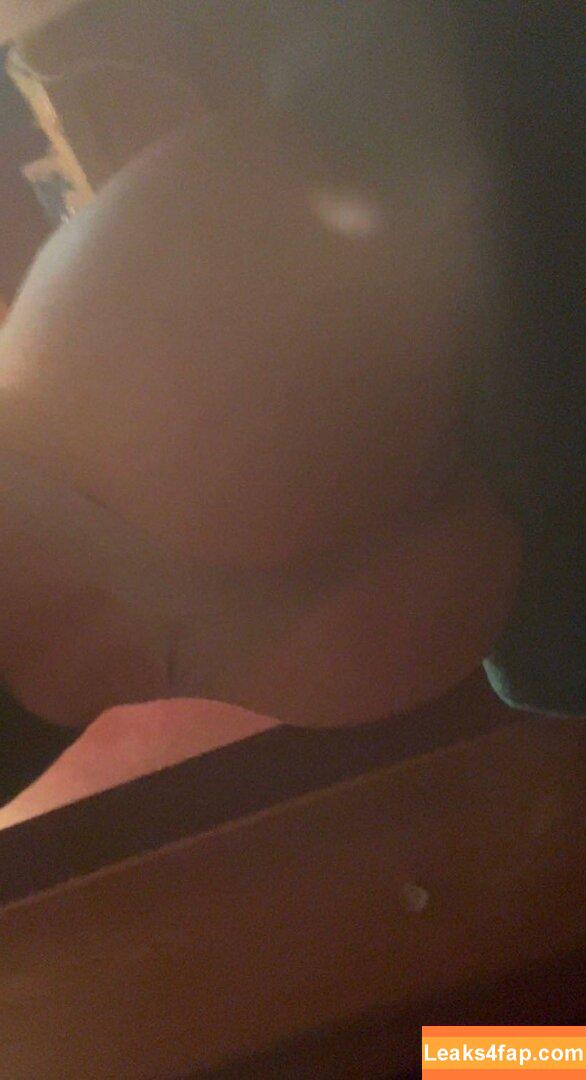 Little_sweetrose / littlesweeties / rosyrae21 / sweeetlikehoneyy1 leaked photo photo #0002