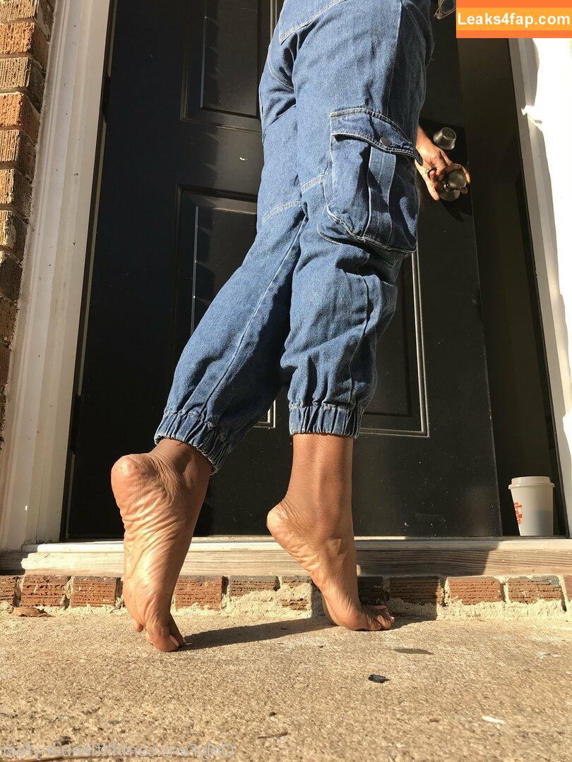 littleebonyfeet / prettyfeetpicsx leaked photo photo #0005