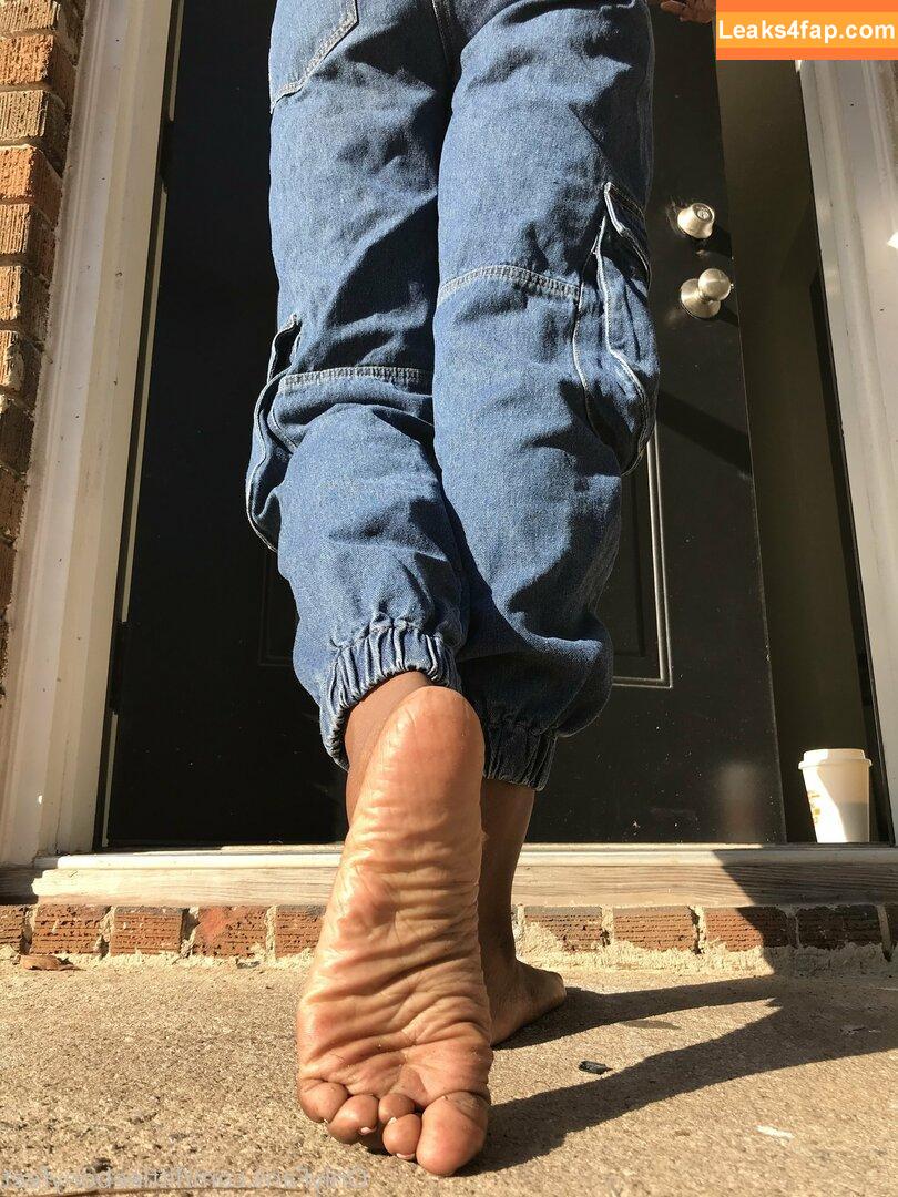 littleebonyfeet / prettyfeetpicsx leaked photo photo #0024