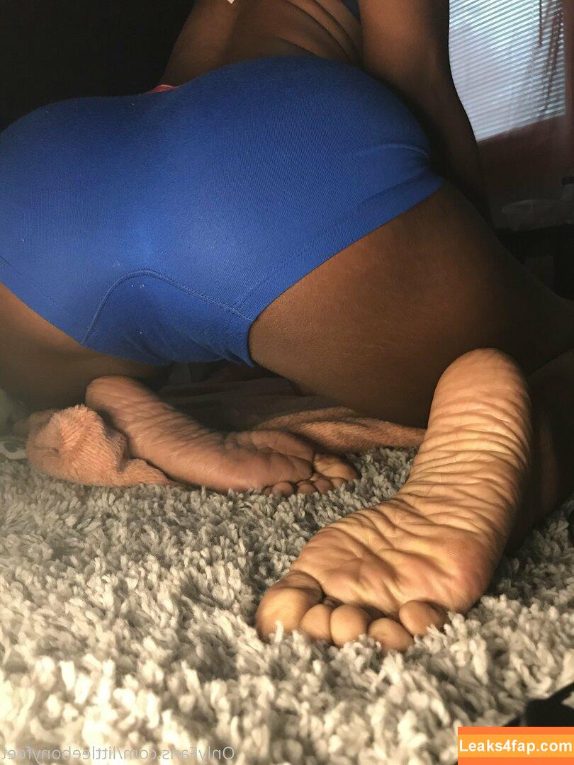 littleebonyfeet / prettyfeetpicsx leaked photo photo #0030
