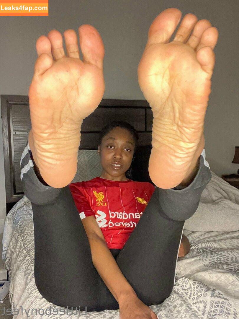 littleebonyfeet / prettyfeetpicsx leaked photo photo #0083