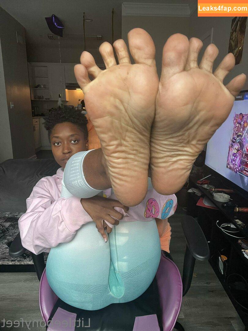 littleebonyfeet / prettyfeetpicsx leaked photo photo #0210