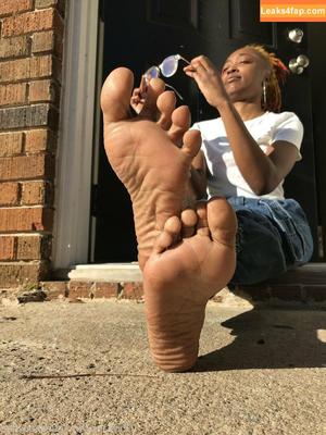 littleebonyfeet photo #0010