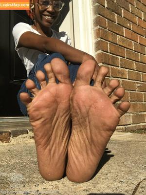 littleebonyfeet photo #0021