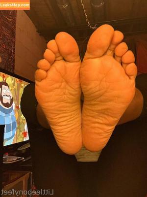 littleebonyfeet photo #0070