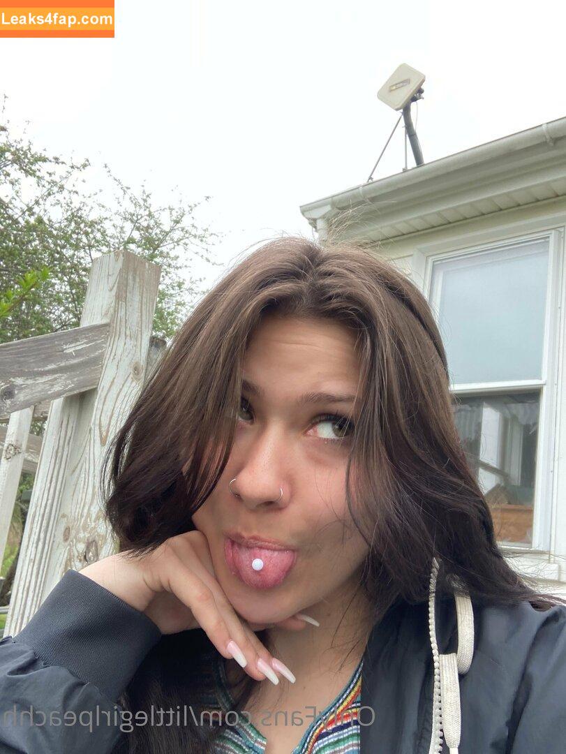 littlegirlpeachh / akiramace leaked photo photo #0004