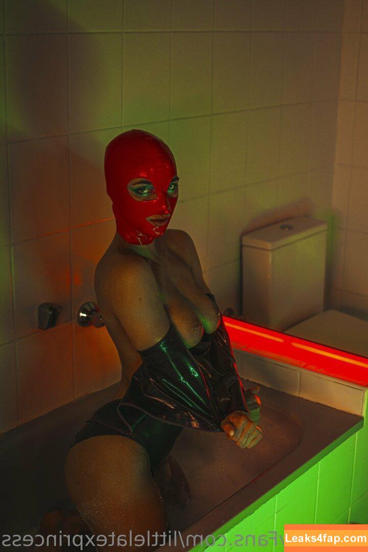 littlelatexprincess / latexlittel / little.latex.princess leaked photo photo #0061