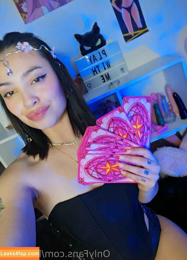 littleluxy / littleluxy_ leaked photo photo #0085