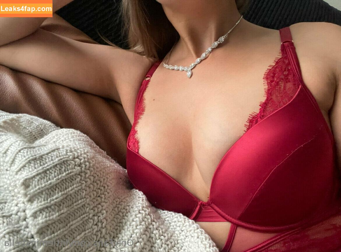 littleminxbella /  leaked photo photo #0053