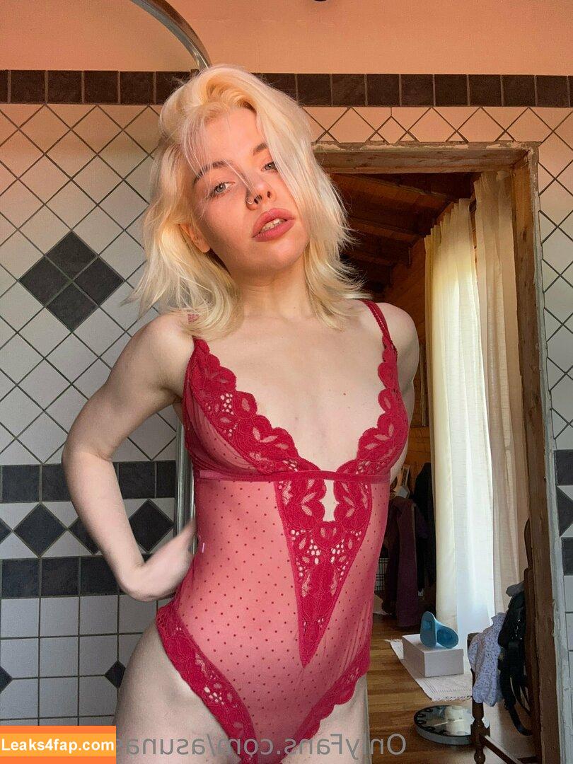 littlesabrina /  leaked photo photo #0048