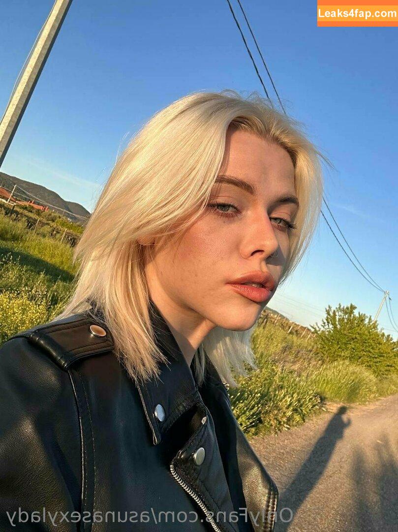 littlesabrina /  leaked photo photo #0049