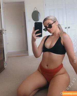 Liv Hanby photo #0015