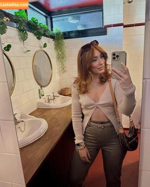 Liv Humby фото #0117
