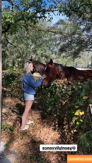 Liv Morgan photo #0356