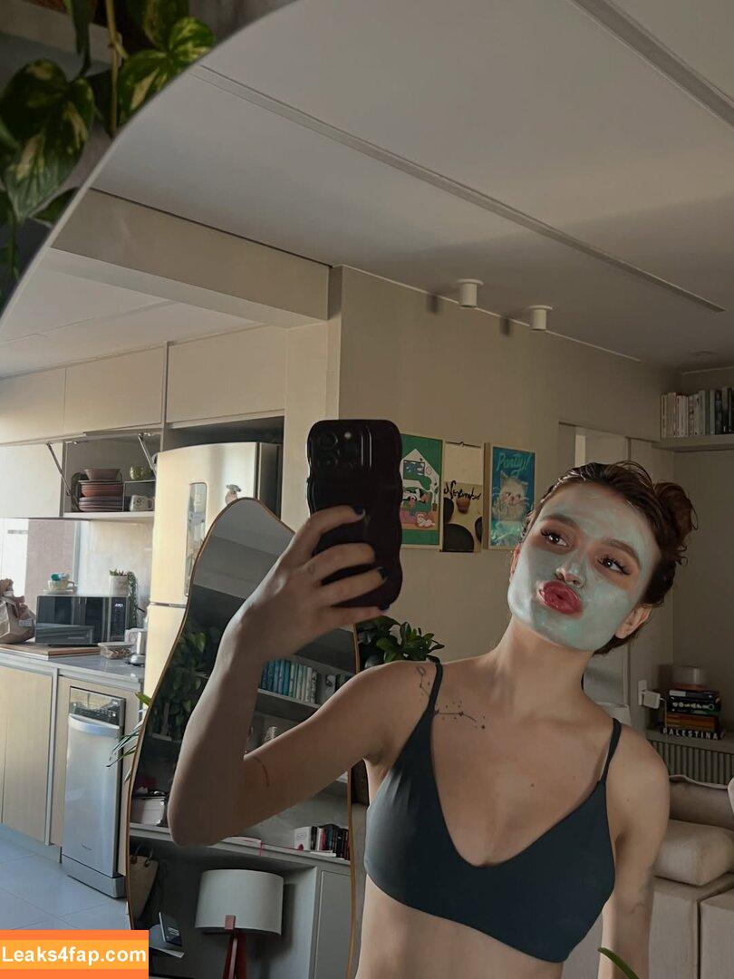 Liv Resenhas / livresenhas / livssecretlifefree слитое фото фото #0110