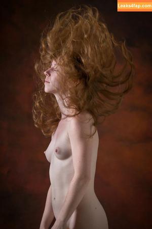 Liv Sage photo #0035
