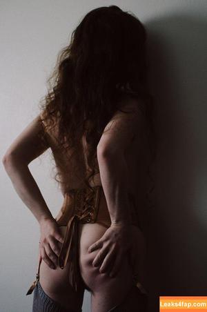 Liv Sage photo #0515