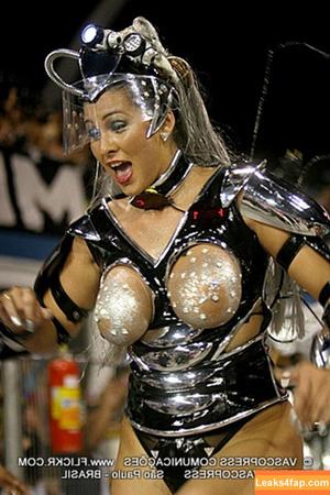 Lívia Andrade photo #0075