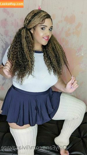 liviasavage photo #0095
