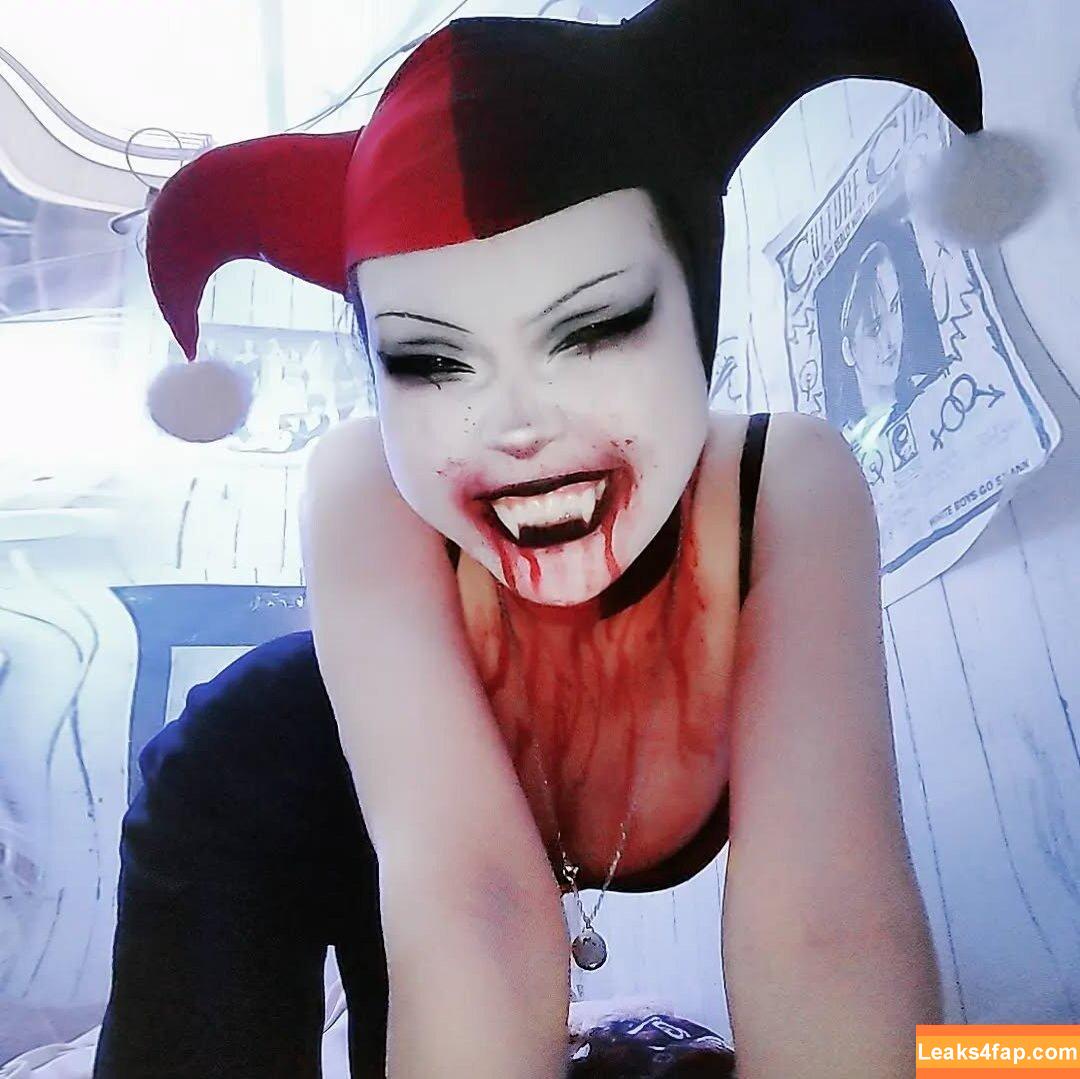 Livingdead_kev / kev / monstermama94 leaked photo photo #0094