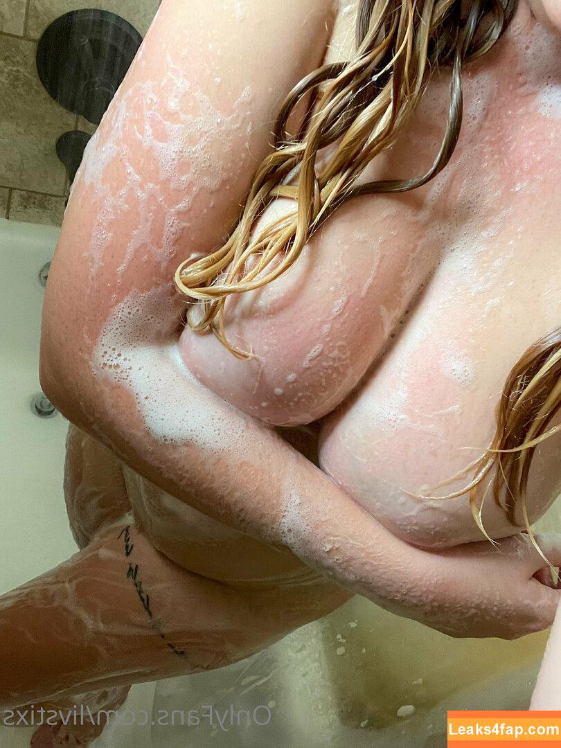 Livstixs / Simp Chat leaked photo photo #0048