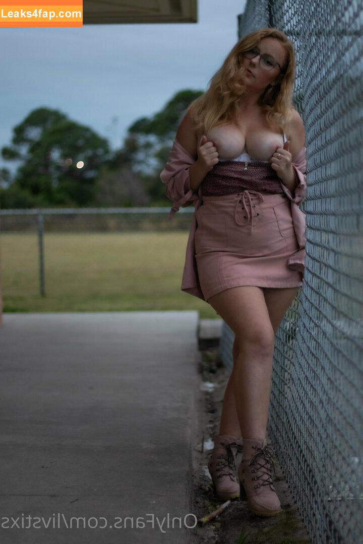 Livstixs / Simp Chat leaked photo photo #0121