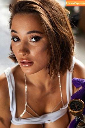 Liya Silver photo #1452