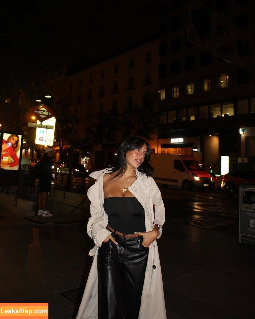 liyamizrahii / https: leaked photo photo #0029