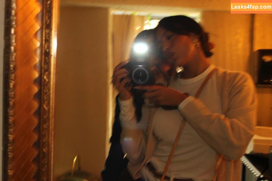 liyamizrahii / https: leaked photo photo #0033