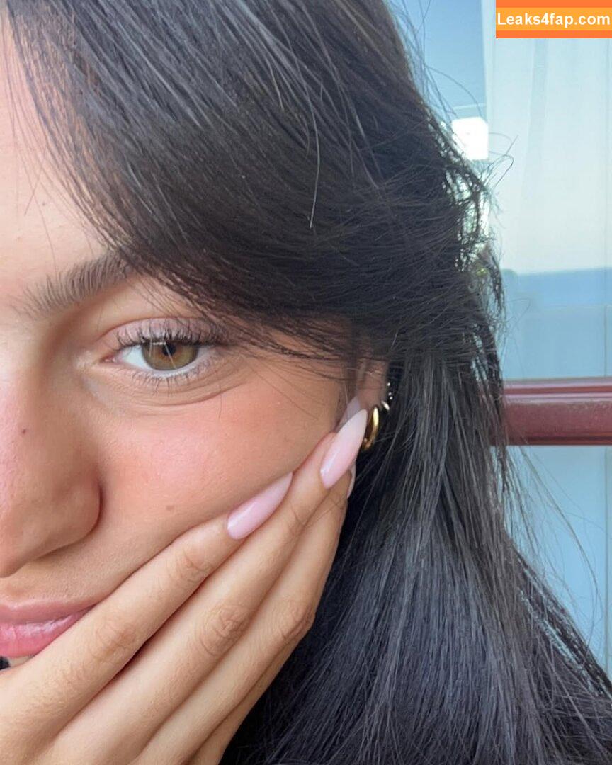 liyamizrahii / https: leaked photo photo #0039