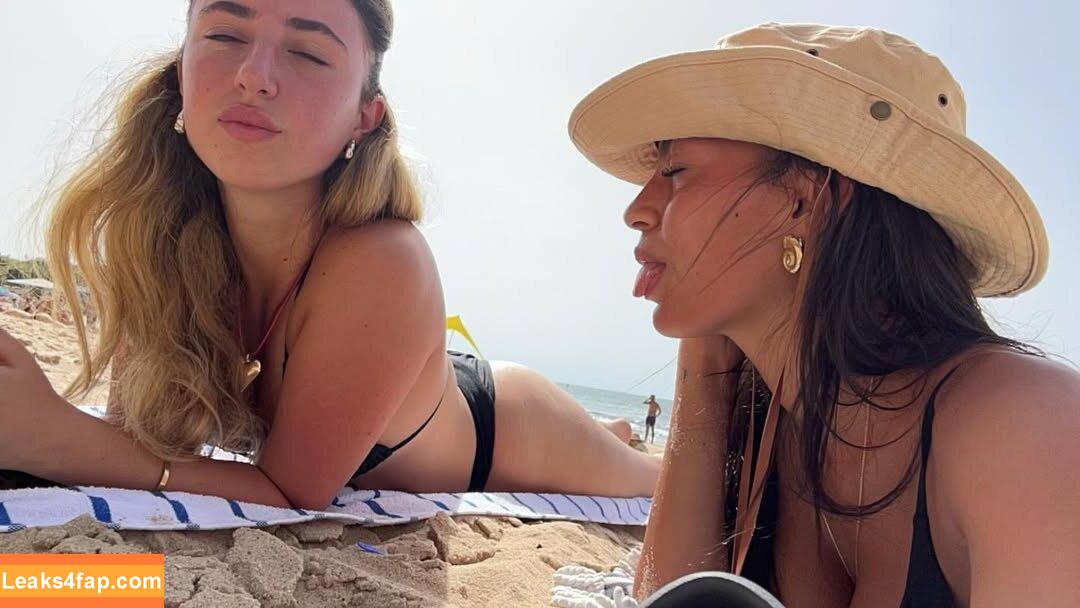 liyamizrahii / https: leaked photo photo #0047