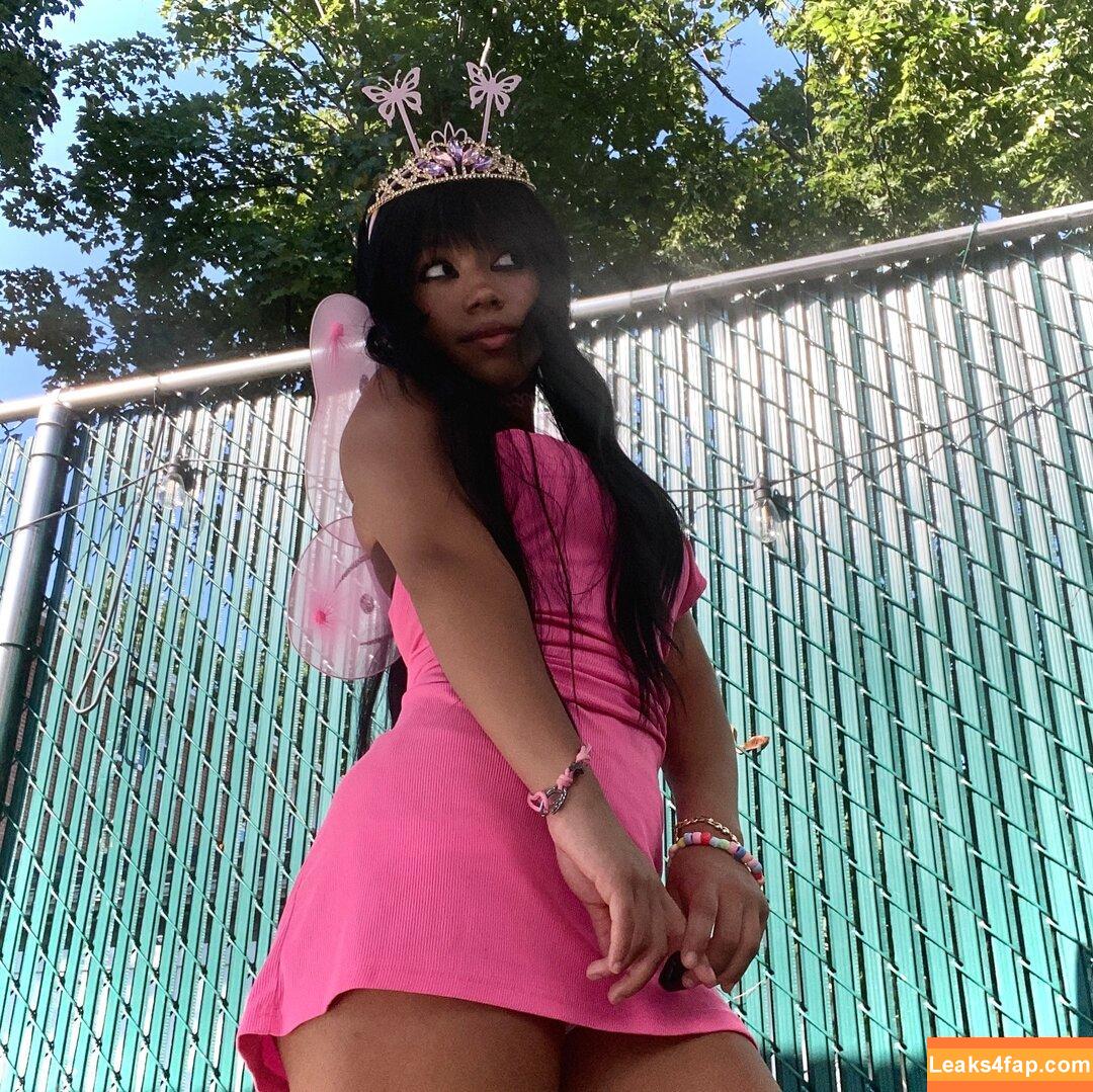 Liz Delilah / lizdelilah / stardstkiss leaked photo photo #0013