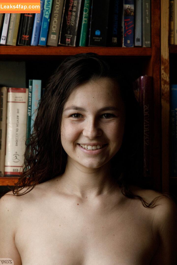 Liz Jordan / Lizjordanxxx / Lizzabell3 / notlizjordan / thelizziejordan leaked photo photo #0086