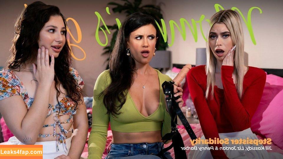 Liz Jordan / Lizjordanxxx / Lizzabell3 / notlizjordan / thelizziejordan leaked photo photo #0349