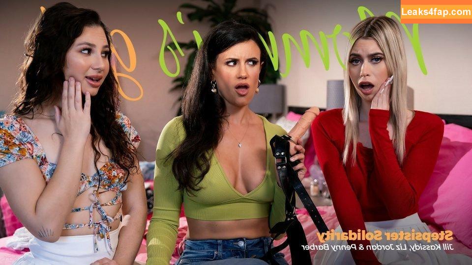 Liz Jordan / Lizjordanxxx / Lizzabell3 / notlizjordan / thelizziejordan leaked photo photo #0845